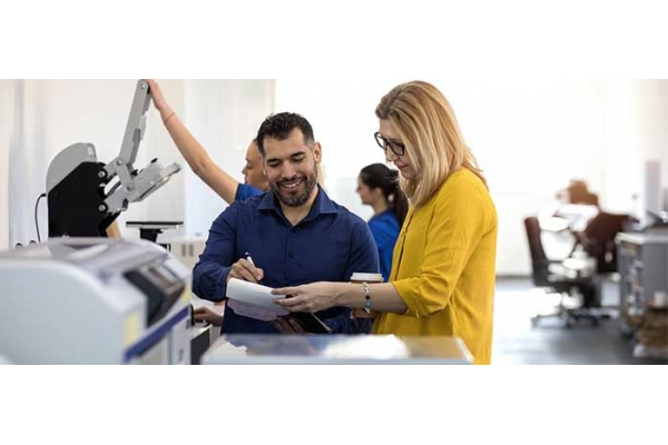 UV大幅面印刷设备受业界青睐